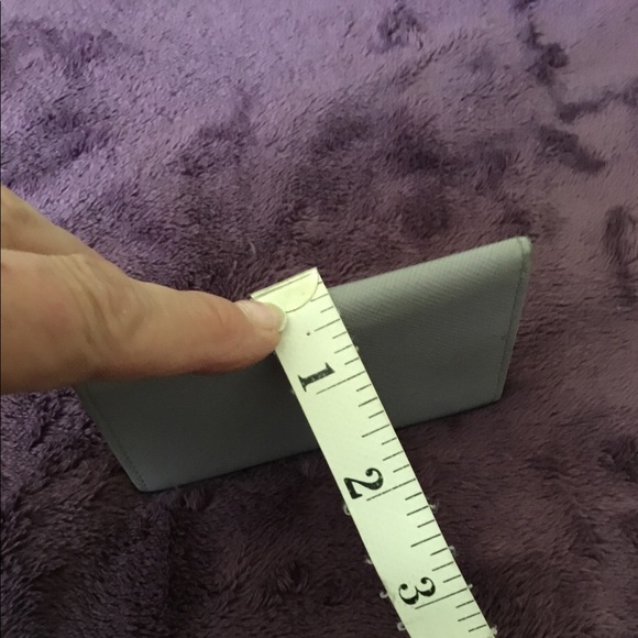 Authentic Prada Saffiano Ribbone Motif  Leather 5 Key Holder - Picture 10 of 13